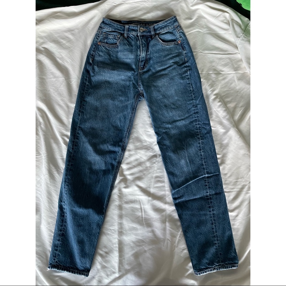 American Eagle mom jeans